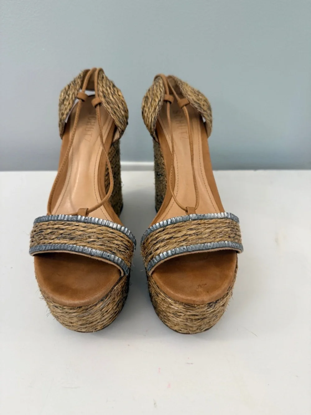 Schutz Raffia Platform Wedge Sandals Tan T Strap Size 8